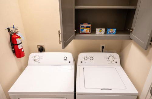 Fabulous King Size Bed in a Gated Neighborhood! - Foto 25