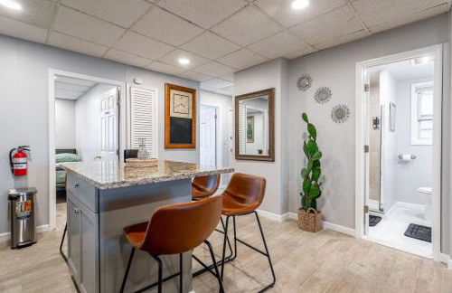 Updated 3BR 2BA Apartment Near NYC Airport - Foto 27