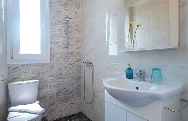 Lilu Villa 2 With Private Pool - Photo 19