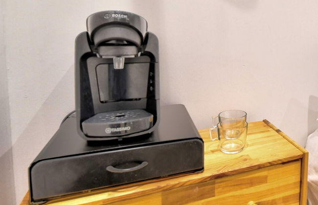 Cozy Guest Lodge With a Large Secluded Garden - Photo 9