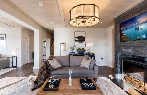 Lux Manor Sleeps 30 - Pool Sauna Hot Tub Cave - Foto 25