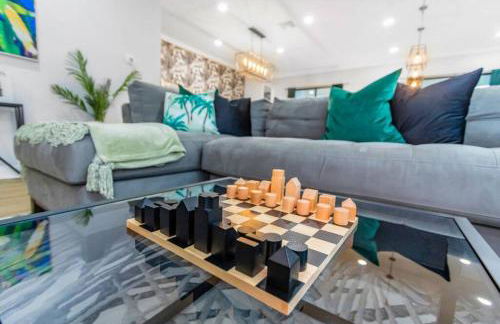 5BR Serenity Tampa Pool and Hot tub - Foto 3