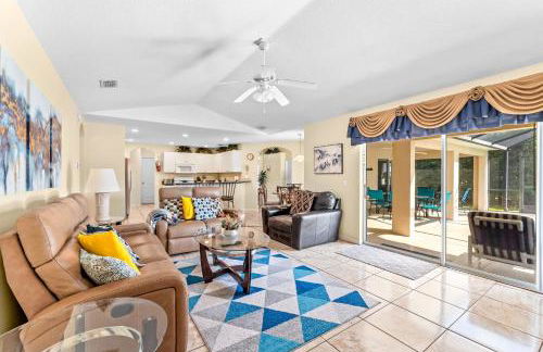 EXQUISITE VILLA - 2 Master Suites, Pool South and Spa, Gas BBQ, Game Room, WIFI - Foto 13