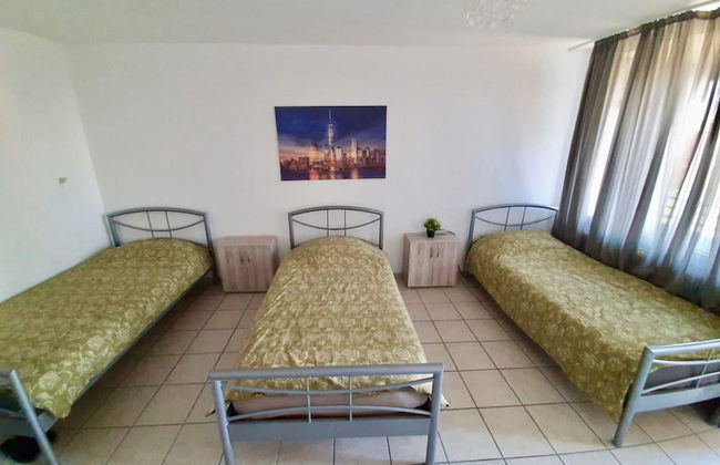 Apartment With Balcony, Neuss - Foto 6