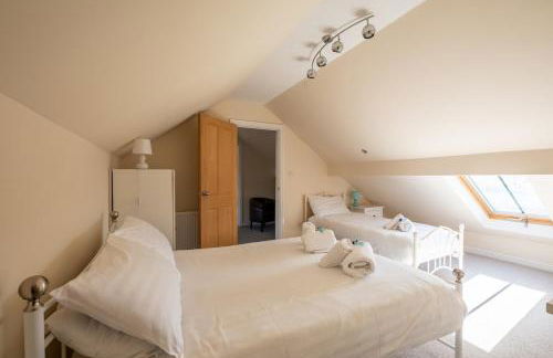 Heddwch - Beach House in Heart of Broad Haven for 14 - Photo 7