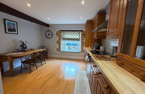 Central Stow Bakehouse Flat - Photo 13