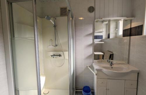 Gîte spacieux en ancienne ferme rénovée, idéal pour familles et amis – proche randos et sites touristiques - FR-1-589-6 - Foto 33