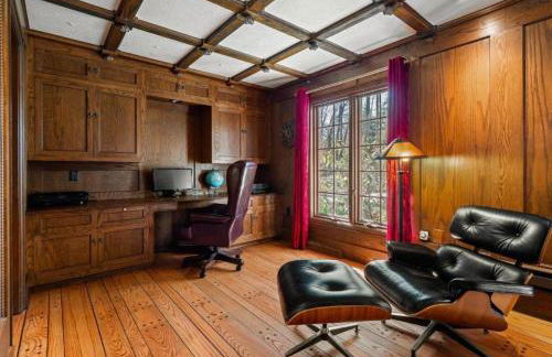 Unique Estate 5 Bedrooms Fire Pit Sleeps 10 - Foto 49