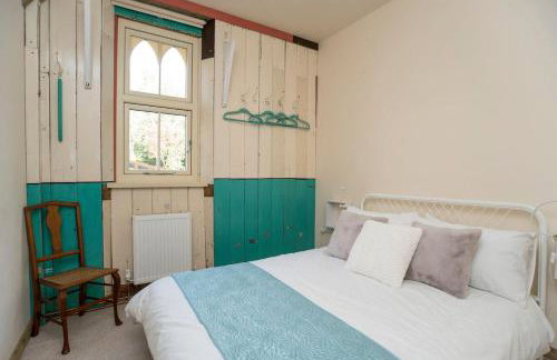 The Iron Chapel - Foto 7