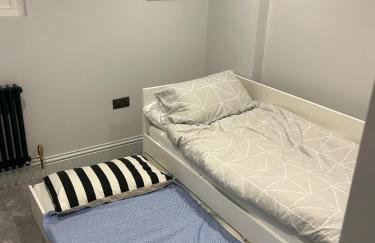 Large Modern Family Wandsworth Home - Sleeps 12 - Foto 4