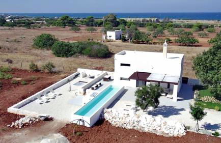 Aeneas Villa Pool & Jacuzzi al mare Torre Guaceto - Foto 14