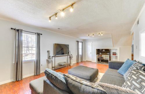 4 Mi to Dtwn Home with Deck and Yard in Wilson - Foto 19