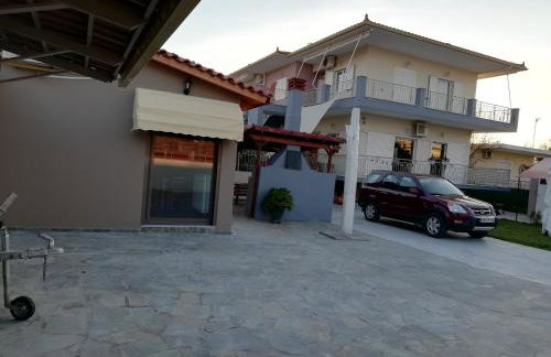 Rea's House Vrachati - Photo 1