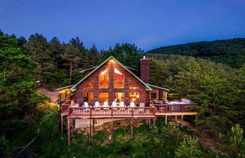 Secluded Luxury Cabin with Hot Tub on 40 Private Acres Near Moorefield, West Virginia - Foto 62