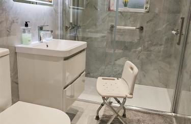 Bungalow Step Free Access - Close To The Beach - Photo 29