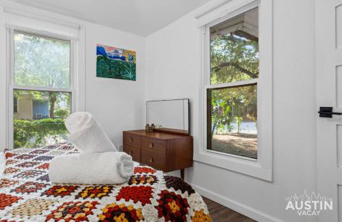 Walk to E. Austin Hotspots 2BR 1BA w Parking Dog-Friendly By Austin Vacay - Foto 11