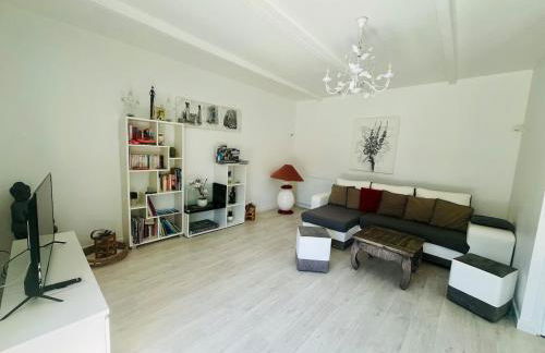 Charmant cocon breton proche plage, GR34, parking - Foto 26