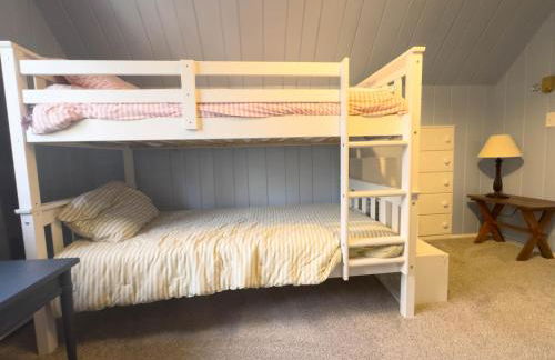 Sebago Lake Family Escape - sandy beach - swim - hike - ski - Foto 18