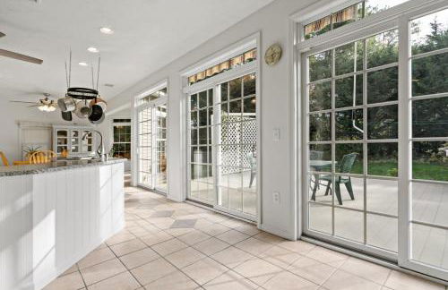 Entire Home in Narragansett - Photo 5