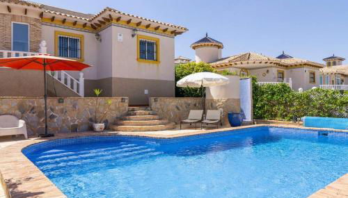 Casa Lilly-Rose, a beautiful 3 bedroom detached villa a short walk to the Villamartin Plaza & Golf course - Foto 5