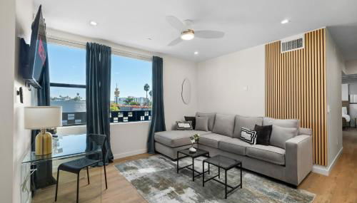 Stylish 2 Bedroom King Bed EVCharger Pet-Friendly Balcony - Foto 5