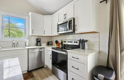 Pet Friendly Family Home Steps to Raleigh Greenway - Foto 21