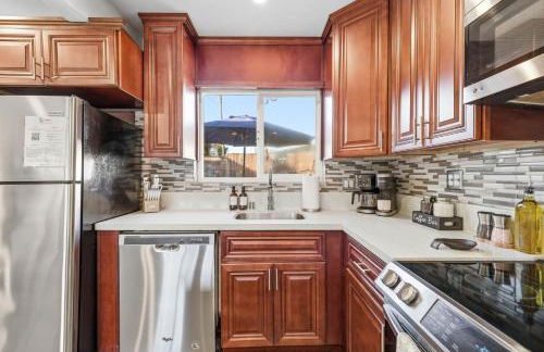 Dog Friendly Home Near the Beach with Grill, Fire Pit, Enclosed Backyard - Foto 59