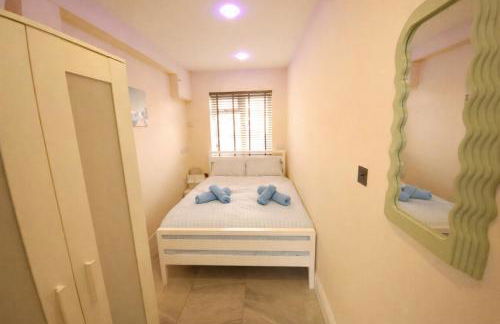 Spacious Modern 5 bedroom home near Heathrow Windsor - Foto 25