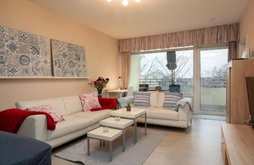 Gemütliche 2-Zi-Whg mit Balkon im Süden von HD - Photo 2