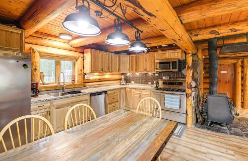 Fish and Hike Seeley Lake Cabin on 2 and Acres! - Foto 5