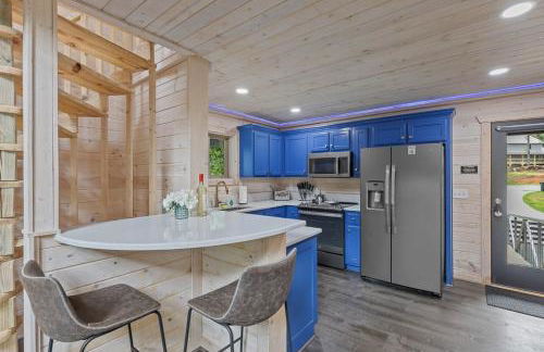 Top of the Line Treehouse Near Helen, Georgia - Foto 11