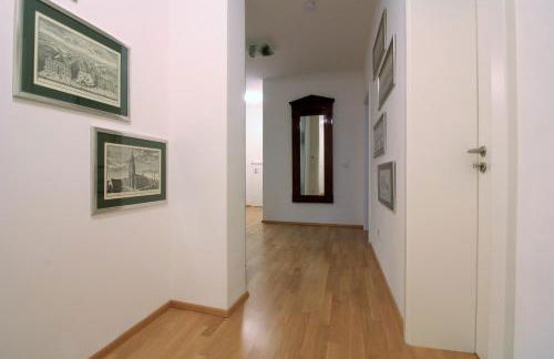 Luxury city apartment - view of river and castle - Foto 16