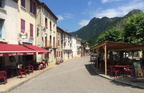 Chaleureuse maison en pierres avec terrasse - Foto 14