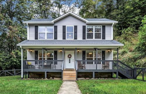 Spacious Mountain Retreat with Bonus Game Room Near Asheville, Barnardsville, NC - Foto 1