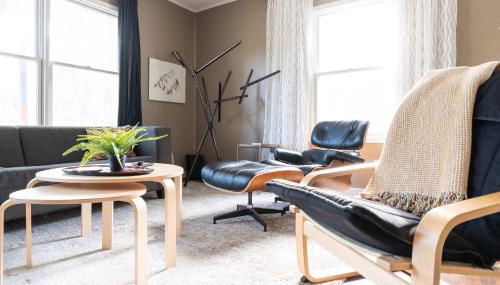 Enchanting 3BR Cottage Close to Downtown - Foto 5