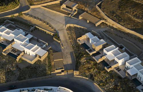 Bonzoe Suites & Villas - Photo 99