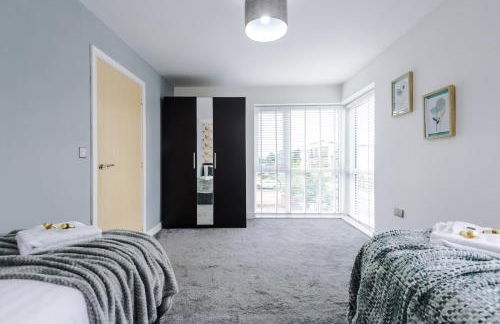 Coop Live Arena & Etihad Stadium 4Bedroom Townhouse with Free Parking - Foto 3