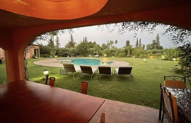 Superb Villa With 2 Private Pools Hammam and Tennis Court - Foto 22