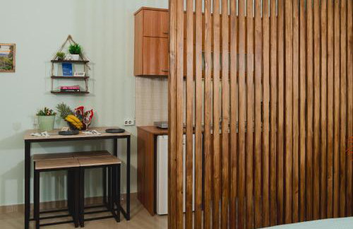 Central & Riverfront Room 2 - Photo 10