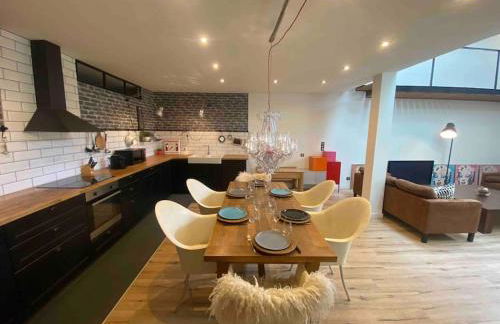 Rare ! LOFT Atypique Centre-Ville Parking Jardin - Foto 26