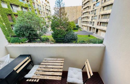 Studio with Balcony 800m to Trocadéro and Tour Eiffel - Photo 16