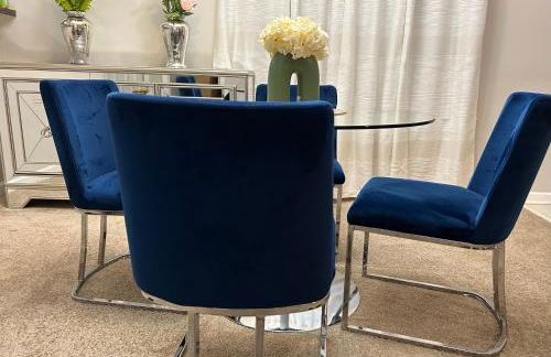 Luxe Central Suburban Retreat - Foto 26