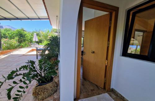 Casa con piscina privada y vistas - Foto 11