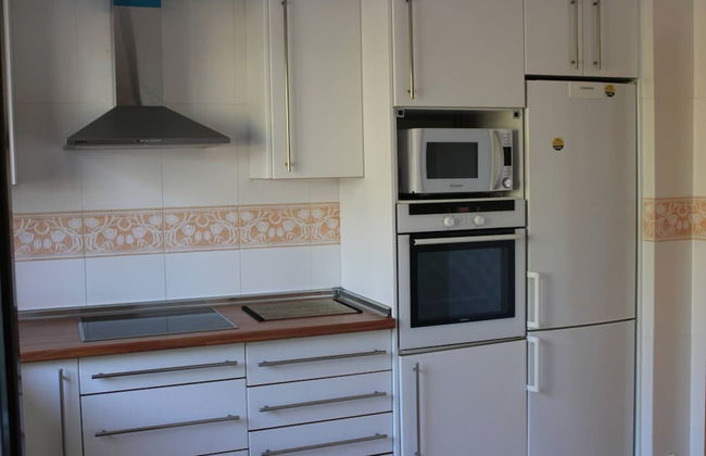 Beautiful Flat Near Golf Courses With sea Views - Photo 9