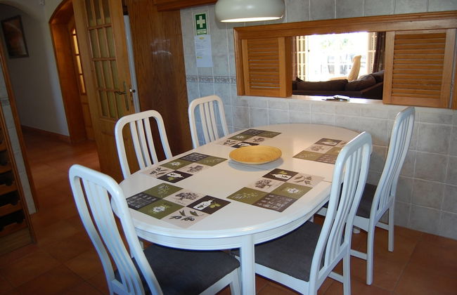 Charming 3-bedroom Villa With Wifi and Central Heating in Beautiful Santa Bárbar - Foto 16