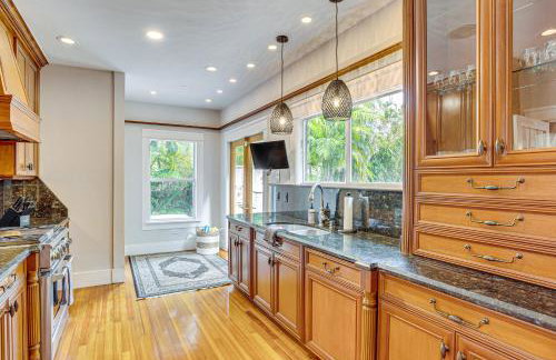 Lush West Palm Beach Getaway with Backyard Oasis! - Foto 14