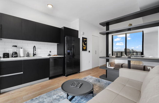 Incredible Downtown Miami City View - Photo 12