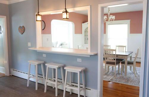 The Homestead Historic Charm & Big Backyard - Foto 9