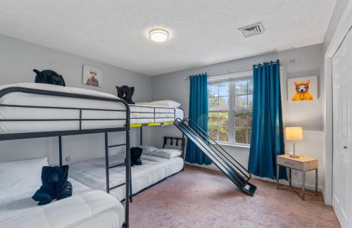 Emerald Lakes Poconos Retreat Game Room, Firepit & Sleeps 10 - Foto 73