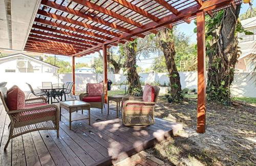 STEPS FROM THE BEACH, BEST LOCATION, 2 BDRM 2 BTH - Foto 28